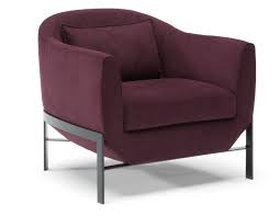 Wave ist ein bequemes sofa und zählt zu den hauptelementen der kollektion. Poli Armchair Made To Order Fabrics Sofas And Sectionals