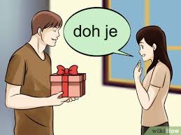 Hal ini dibedakan berdasarkan pada tingkatan rasa hormat terhadap penyampaian ucapan kepada seseorang. 3 Cara Untuk Mengucapkan Terima Kasih Dalam Bahasa Cina Wikihow