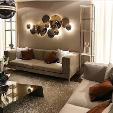 Ayna Dekorasyonu Ile Evinizi Daha Genis Gosterebilirsiniz Dekorasyonfikirleri Evdekorasyonu Evdekorasyonfikirleri Mirrordesign Evsa Furniture Decor Home Clock