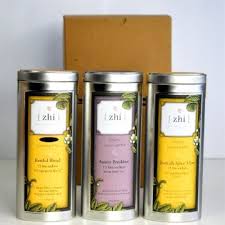 Choose from the classic sampler box, caffeine free herbal tea box, a vibrant green tea box, or the bold black tea box. Tea Gift Box All Day Blends Scent Violet Flower Plants And Gift Delivery Houston Tx Florist