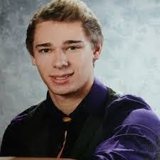 Aaron Haddon's Instagram, Twitter & Facebook