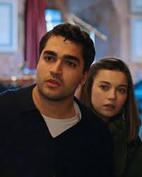 Could Ece be the extraordinary individual with whom Ferit is destined to  share his life...the blessed person who receives Gulgun's mentorship and  support?