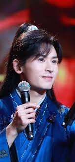 Today's status is missing you. Zhangzhehan🫰