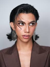 BAG, JOWAAAAA… pati Pond's Bright Miracle Serum lang sa pasko oks na! This  Serum works like a Miracle because of its Niasorcinol ingredient! It has  85x brightening power compared to Vitamin C.