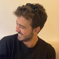 Daniel Torre's Instagram, Twitter & Facebook