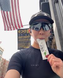 Pure Energy Gels by Simply Active: The Clean Energy Gel Endurance Athletes  Have Been Waiting For