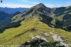 南投 仁愛 俊秀合歡山群峰 層層山巒 無限雲海 台灣風景 空拍攝影記錄 1817box部落格 痞客邦 natural landmarks nature landmarks