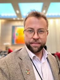 Aaron Burwell's Instagram, Twitter & Facebook