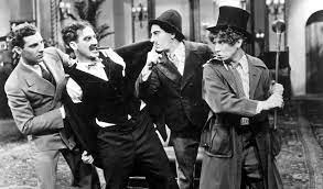 Marx brothers ретвитнул(а) dcbl bailiffs & hce. Die Marx Brothers Im Krieg Film Rezensionen De
