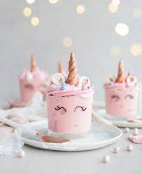 Easy Banana Coconut Unicorn Dessert Recipe Dessert Ideen Regenbogen Essen Herzhafte Kuchen