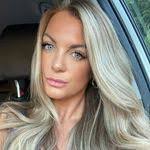 Carla Meuser's Instagram, Twitter & Facebook