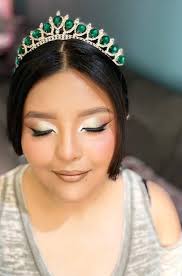 Prueba para quinceañera que utilizará para sesión fotográfica 😉👌🏽📷 🎥 .  . Pregunta por nuestros paquetes disponibles 😃🙂 . . Maquillaje por  maciasmine y peinado realizado por Ochoa Nan #MaquillajeParaXV  #maquillajecelaya #maquillajequinceañera