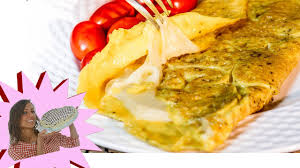 L'omelette è un piatto tipico francese mentre la frittata è italiana! Omelette Perfetta Al Formaggio Youtube