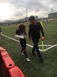 Hot prospect xavi simons moved from barcelona to psg last summer. Barcatimes On Twitter Cadet A Player Xavi Simons Injured His Arm In A Game Against Sant Andreu