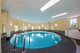 Grosser Indoor Pool Mit Gegenstromanlage Haus Mieten Hallenbad Schone Wohnungen