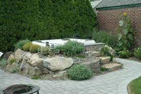 Maybe you would like to learn more about one of these? Creative Hot Tub Surround Minimalistisch Pools New York Von Best Hot Tubs Hot Tub And Spa Experts Houzz