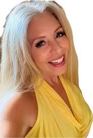 Amanda Turney's Instagram, Twitter & Facebook