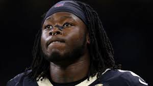 Alvin mentian kamara (born july 25, 1995) is an american football running back for the new orleans saints of the national football league (nfl). Alvin Kamara Refused To Remove Nose Ring Before Pre Draft Meeting With A G M Profootballtalk