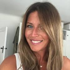 Amy Carroll (@happycarroll)