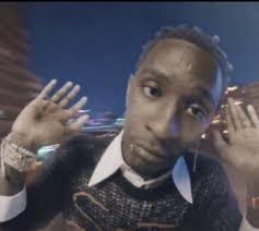 如果你看看Travis的行程和Sza的行程，很明显他们俩在偷偷摸摸地搞。 : r/travisscott