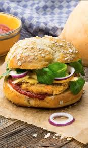 Steckruben Burger Mit Zwiebel Mohre Und Salat Rezept Rezepte Steckrube Veggie Burger