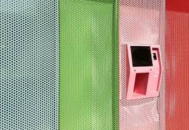 Distributeur De Cupcake Demain Je Pars A Beverly Hills Sprinkles Cupcackes Vending Machine Sprinkle Cupcakes Cupcake Mix