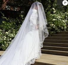 16:47 pronuptia 78 149 просмотров. Meghan Markle Sa Robe De Mariee Critiquee Une Styliste En Pleine Tourmente Purepeople