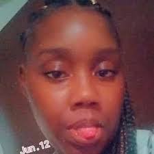 Ariana Beasley's Instagram, Twitter & Facebook