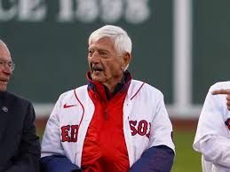 Catching up with the great Carl Yastrzemski as he turns 85, and other  thoughts - The Boston Globe