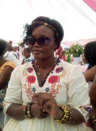 It is also a disgraceful 'selling wife'.when chloe is in danger of being sold for three hundred yuan in front of a. Top Dj And Actress Mankoko Mathe Dumps Her Cheating Ben10 Pastor