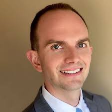 Kelly Reppert's Instagram, Twitter & Facebook