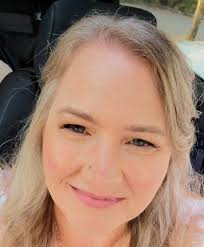 Looking to hire someone remote to manage all dental implant leads my  practice generates. Full time Position. Base salary $55k with bonus  structure for scheduled consults. Must be great