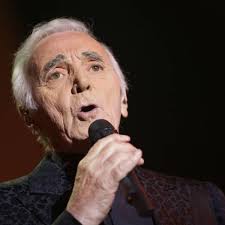 Charles aznavour confiait lors d'un entretien accordé à 'corse matin' avoir choisi pour dernière demeure une petite commune des yvelines. Epingle Sur Azna