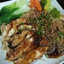 Gaul bersama kicap, sos tiram dan sos cili. Resepi Mee Kicap Ayam