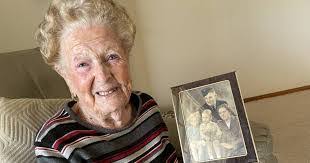 Doreen Matthews's Instagram, Twitter & Facebook