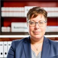 70+ "Wade Rn" profiles