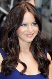 Jennifer Lawrence With Katniss Hair Colour Laura Nits I M Thinking This Dark Jennifer Lawrence Hair Hairstyle Katniss Hair