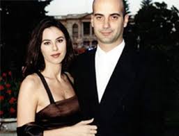 Eren talu boşanmak istemiyor, defne ise boşanacağım diye ısrar ediyordu. Eren Talu Nun Evliligiyle Ilgili Sozleri Ozel Hayat Ve Aile Gibi Degerleri Yerle Bir Etti