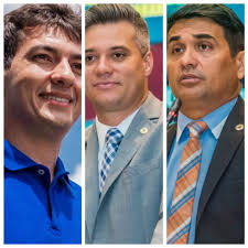 CANDIDATURAS LARANJAS: Neto Evangelista, Wellington do Curso e Fernando  Braide se preparam para perder mandatos na ALEMA