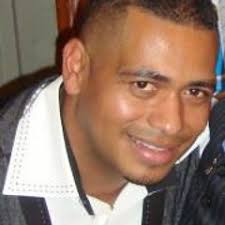 Listen to Luis Vargas