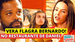 Vera FLAGRA Bernardo no restaurante de Daniel em A Infância de Romeu e  Julieta