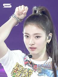 Anna Dance's Instagram, Twitter & Facebook