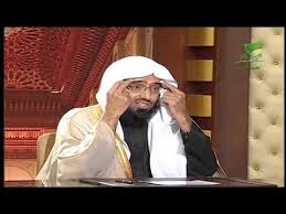حكم إزالة الشعر الذي يكون بين الحاجبين للمرأة الشيخ عبدالعزيز الفوزان Youtube