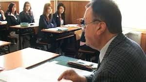 Ministerul educatiei a facut publice noile modele de subiecte pentru evaluarea nationala 2021. Evaluare NaÅ£ionalÄƒ 2015 Clasa A Vi A Elevii Dau Examen La Limba Si Literatura RomanÄƒ Si LimbÄƒ ModernÄƒ Romaniatv Net Mobi