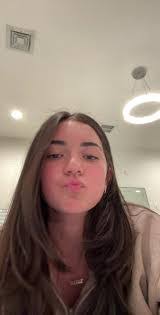 Loren Janzen's Instagram, Twitter & Facebook