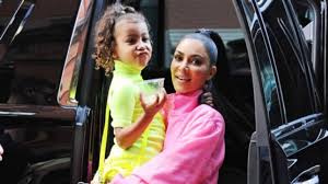 Kim kardashian fashion week exclusives kardashians celebrities psalm west. Basta De Embarazos Kim Kardashian Se Sensibilizo Y Hablo De Su Aborto Minuto Neuquen