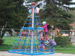 Englischer garten, 80538 münchen (englischer garten süd). Spielplatz Garten Eden Fertiggestellt Freie Presse Glauchau
