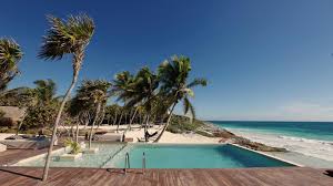 İş toplantıları ve kurumsal yerler için ideal bir kullanım sunan siyah tulum çeşitlerini stilettolarınızla birlikte giyebilirsiniz. The 5 Most Picturesque Hotel Pools In Tulum Vogue Paris
