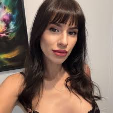 roxana_brooks Nude on Cam. Live sex chat on Fapchat