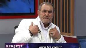 Her şeyi neden bildiğini bilmeyen adam 🏼 göya soran; Herseyi Bilir Herunterladen